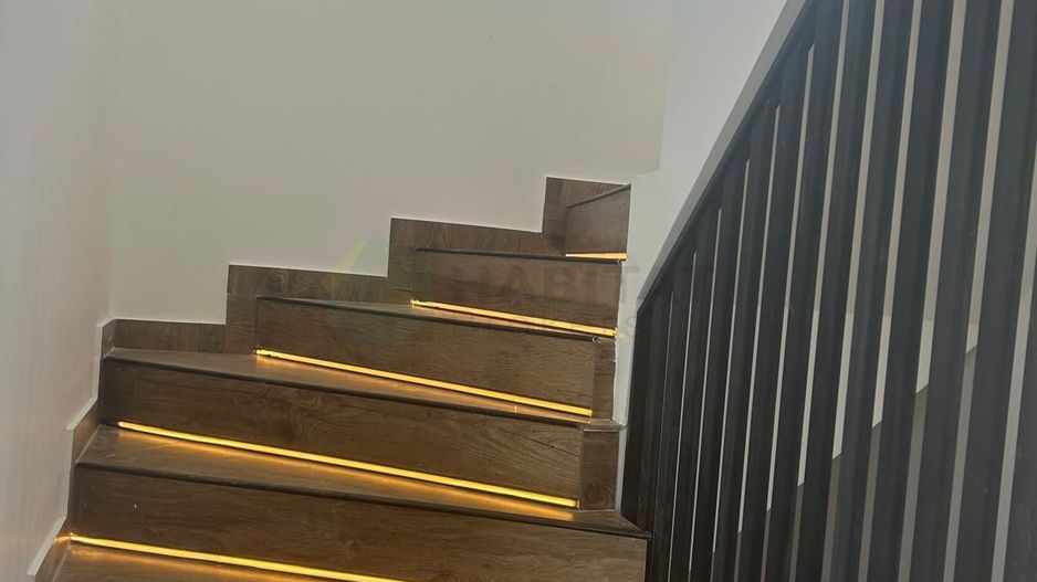 Casă modernă de vânzare /4 camere/ Strada Alexandru Ioan Cuza - Poză 15