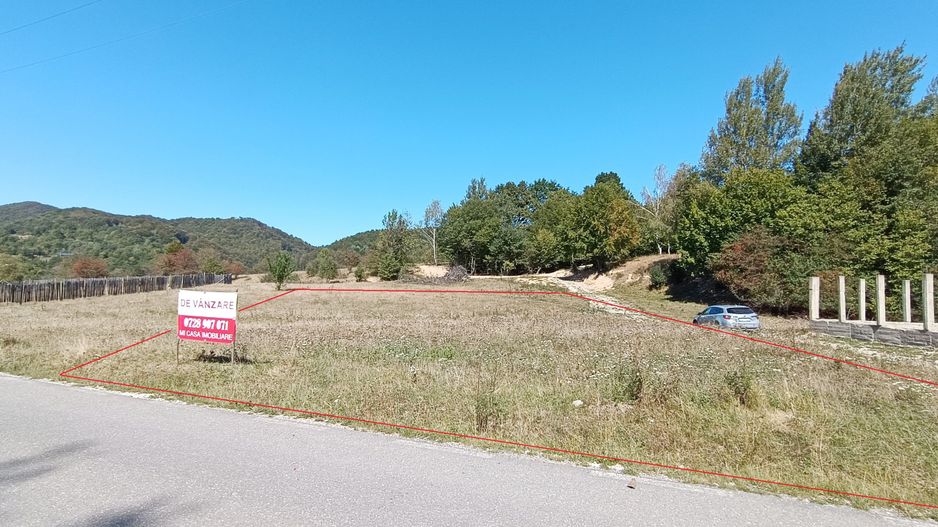 Teren intravilan in Rasnov, langa Cheile Rasnoavei - Poză 1