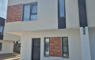 Complex  Vile Premium Sector 3