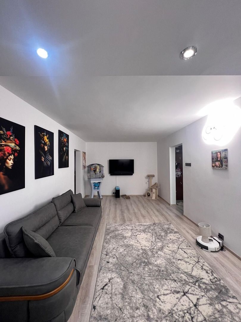 Apartament 3 camere, 62 mp, zona Scoala nr. 11 - fostul Complex Continental - Poză 10