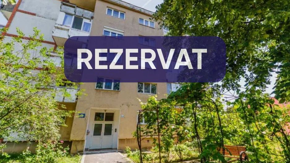 Apartament 2 camere, zona 300, decomandat, etaj 1 - Poză 1