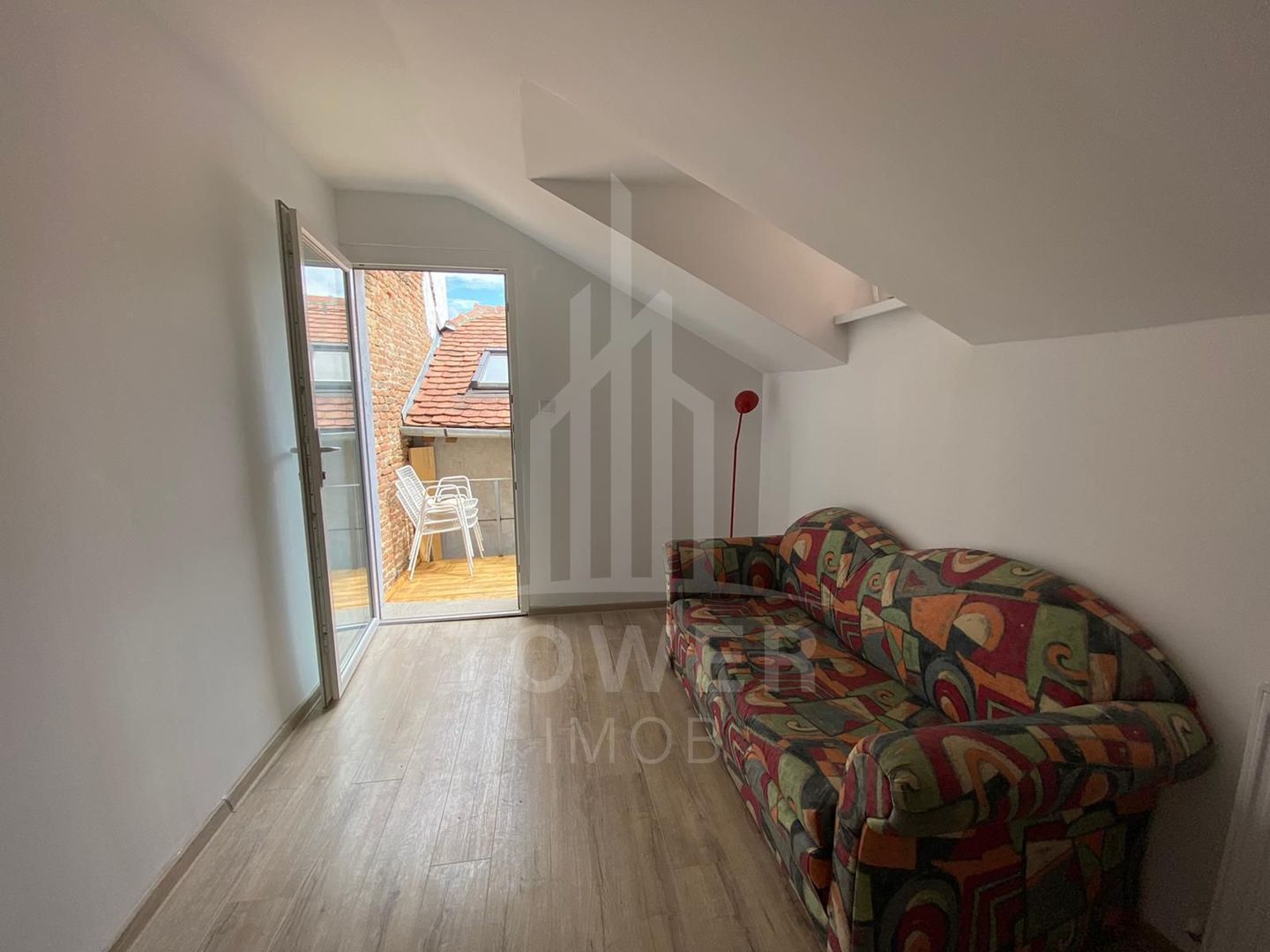 Apartament tip studio - zona 9 Mai - Poză 5