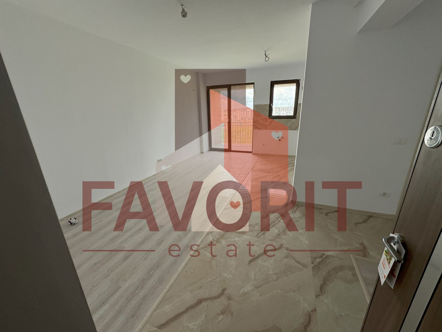 Langa ESO. 73 mp. Bloc nou cu lift. - Poză 2