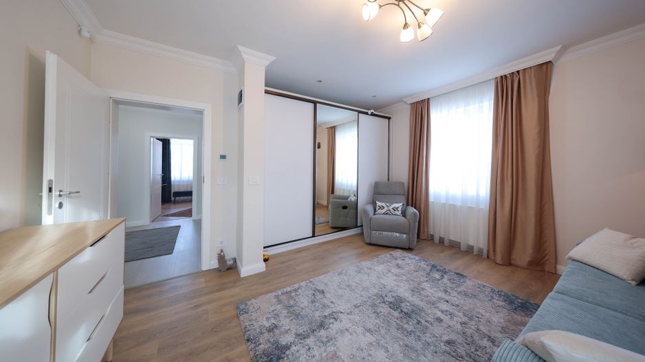 Casă ideală pentru familie în Brașov, Bunloc – spațioasă, luminoasă, priveliște - Poză 44