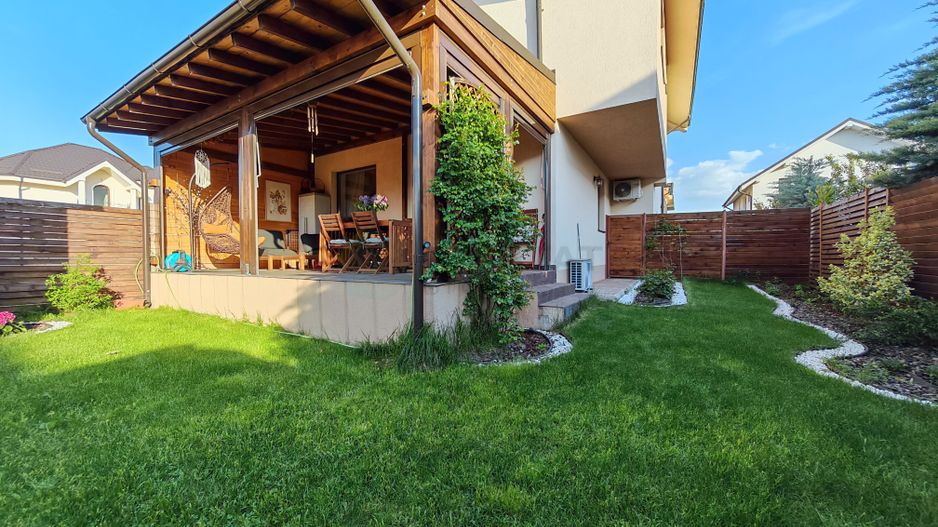 Prima inchiriere, vila cocheta, cu accente exotice - Poză 15