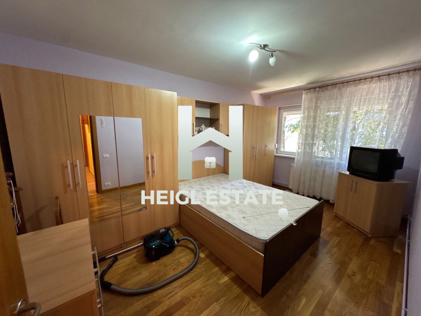 Apartament cu 3 camere etaj intermediar in zona Sagului - Poză 3