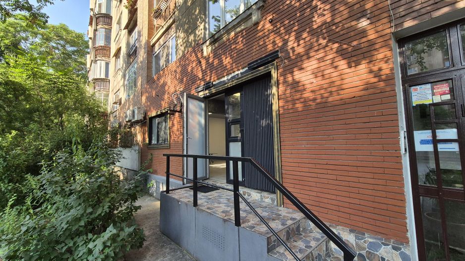 Spatiu comercial 78,66 mp - sos. Virtutii - Poză 4