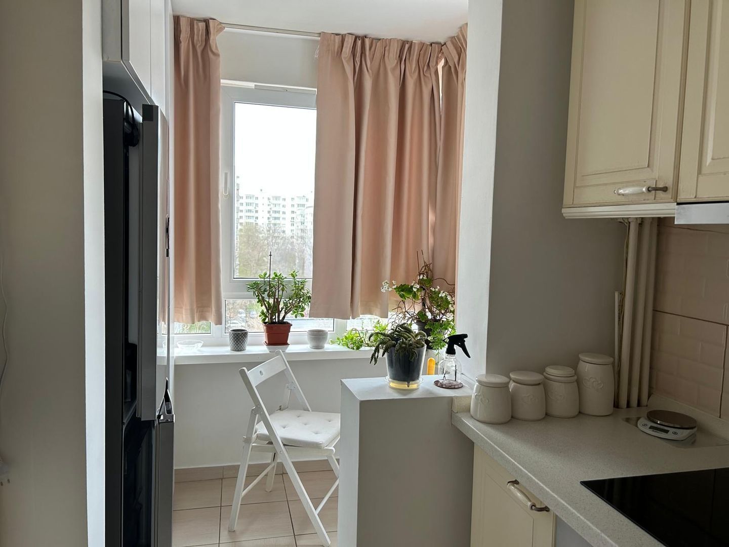 Apartament 2 camere, mobilat modern, metrou 1 Decembrie 1918 - Poză 3