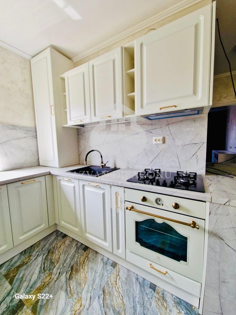 Casă spațioasă, mobilată și utilată în Năvodari Nord-Vest - Poză 4