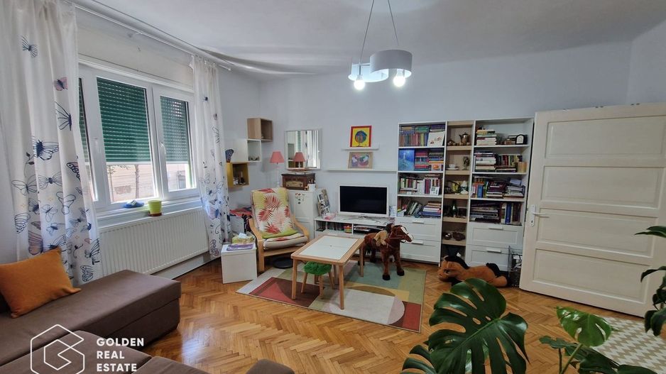 Apartament 3 camere, ultracentral, luminos si frumos amenajat - Poză 2