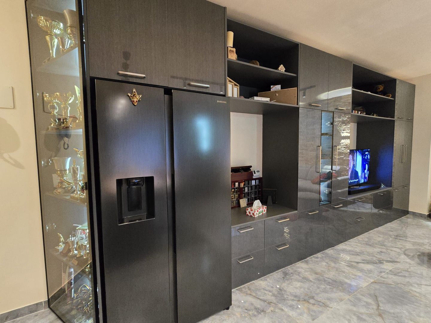 Apartament 2 camere ultrafinisat  cu gradina de 40 m2  zona Tautului - Poză 4