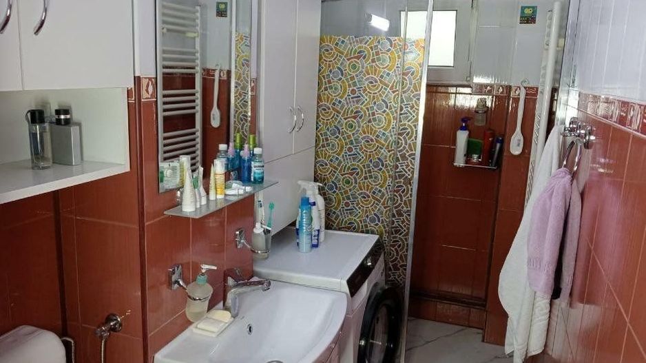 Apartament 3 camere Dacia cu centrala - Poză 9