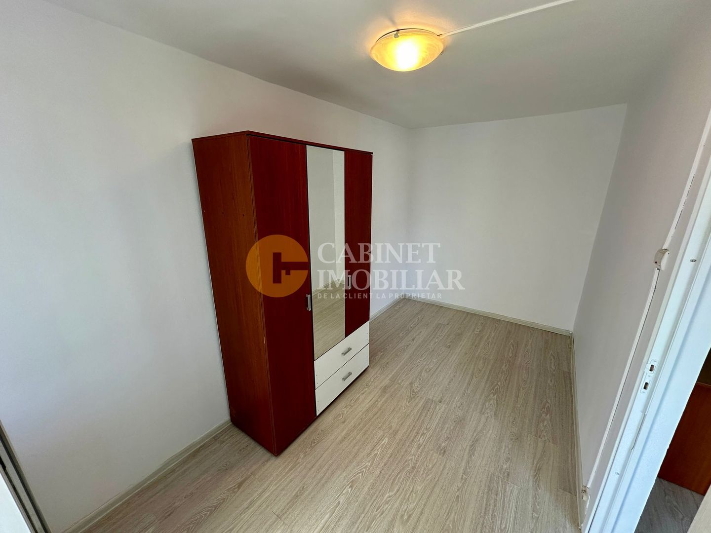 2 Camere - Etaj 1 - Zona Alexandru - Liceul Miron Costin - Poză 6