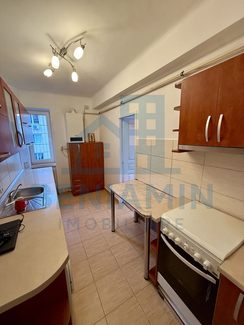 2 camere - 55mp - etaj 3 - centrala proprie - parcare - Central - Poză 5