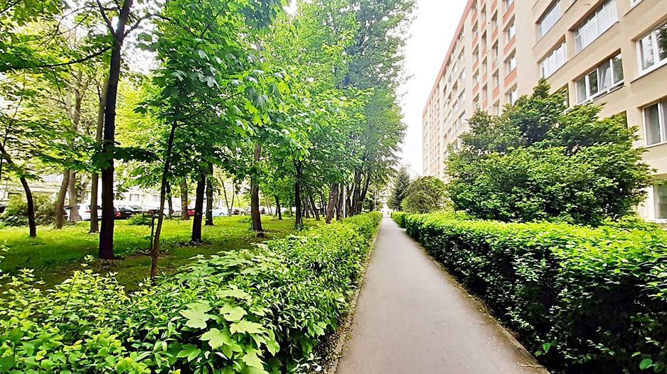 B-dul Victoriei apartament cu 3 camere,  zona foarte linistita, 90000 euro - Poză 1