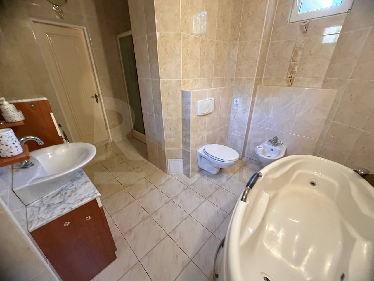 Chirie, apartament, 3 camere, Strada Nicolae Costin, Buiucani - Poză 4