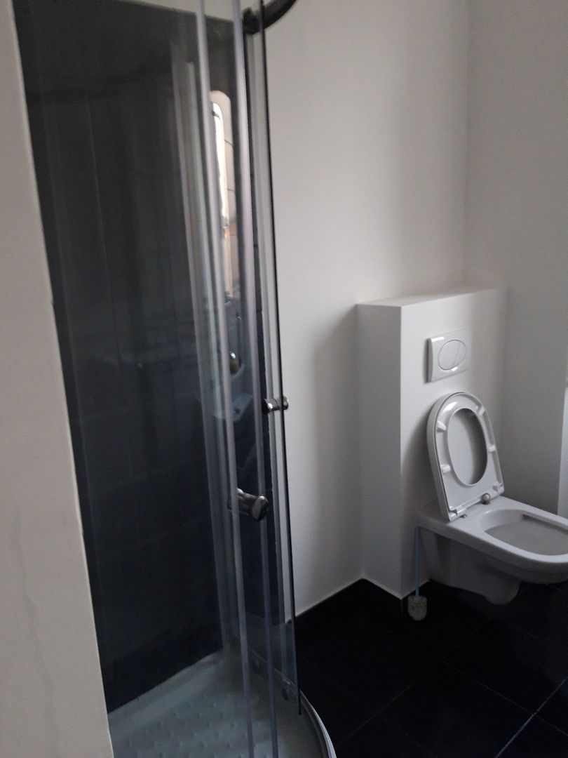 SAD birou cu 4 camere si balcon - Poză 11