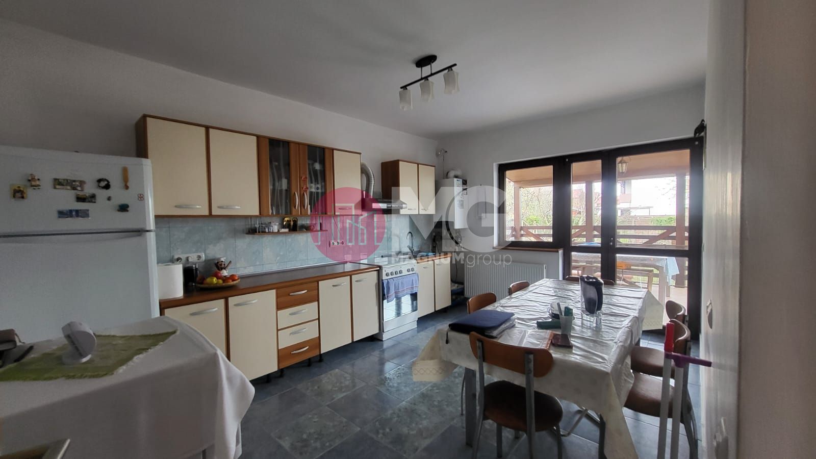 Casă de vânzare în Comuna Berceni – Bulevardul 1 Mai - Poză 2