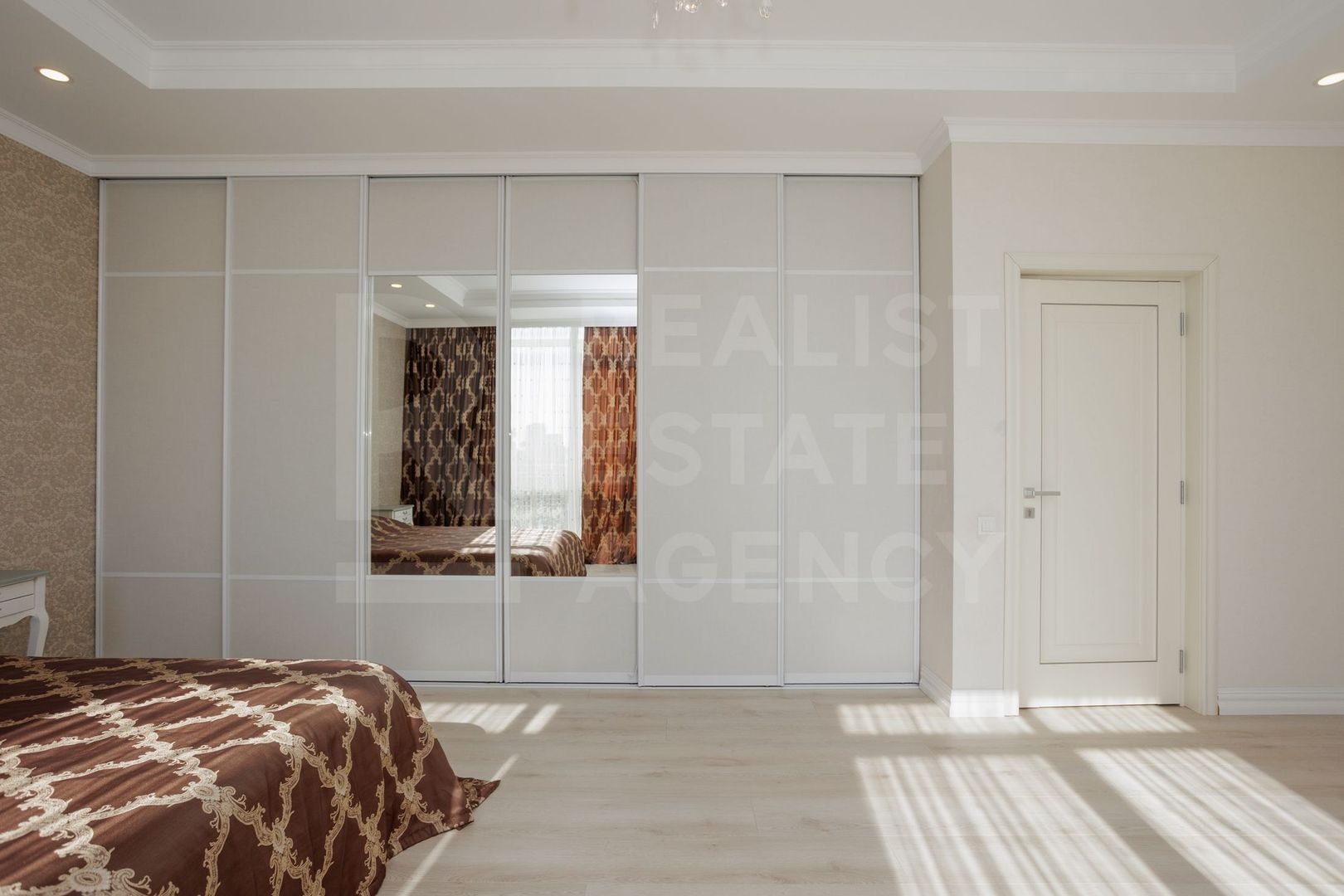 Chirie, apartament, 3 camere, Strada Bernardazzi, Centru - Poză 4
