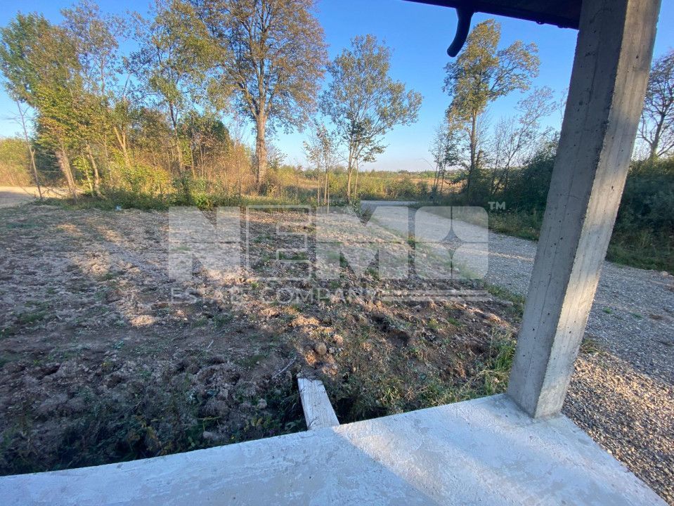 Case Hardic | La roșu | 720Mp - Poză 3