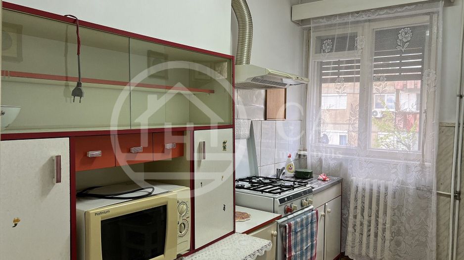 Apartament cu 3 camere de vanzare in Nufarul Oradea - Poză 2