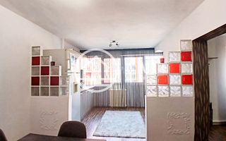 Apartament de vânzare cu 3 camere în zona Rogerius, Oradea - Poză 9