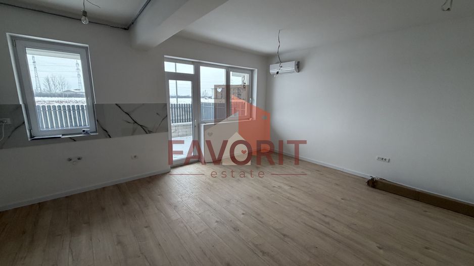 Bloc Nou. Gradina proprie de 103 mp si 2 locuri de parcare inscrise in CF. - Poză 2