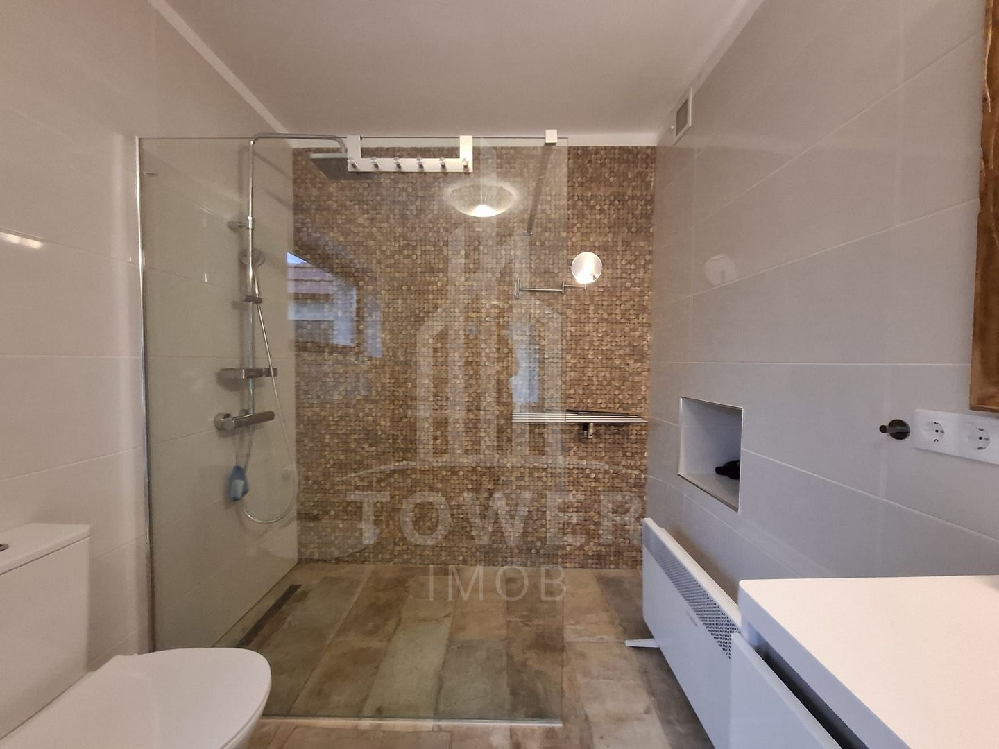 Casă complet renovată de vânzare în Amnaș – la doar 25 km de Sibiu! - Poză 18