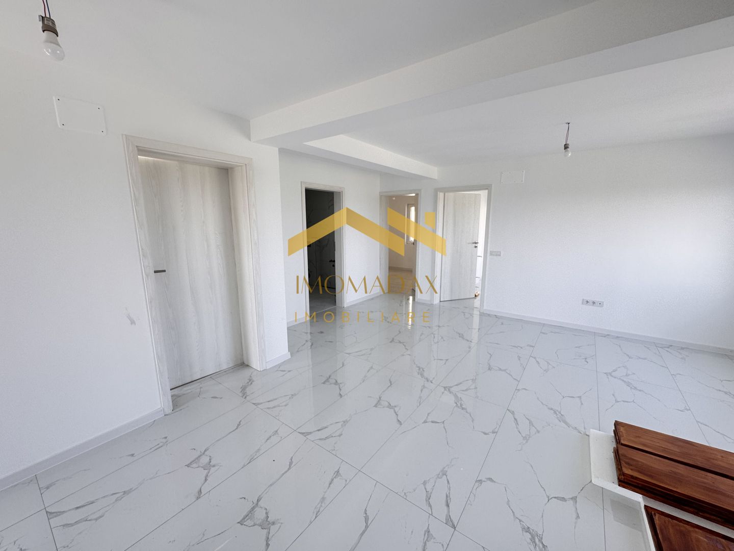 Bucovăț -Casa Individuală-Disponibilă Imediat - Poză 7