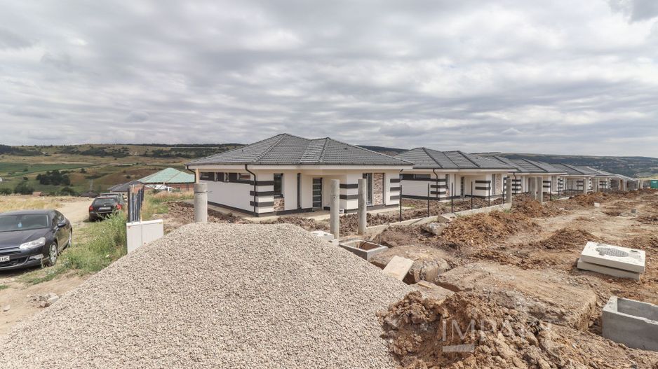 Casa individuala cu design mediteranean,  situata la periferia Cluj-Napoca, în Corusu! - Poză 2