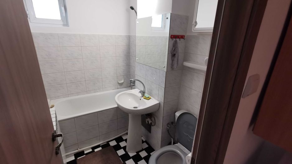 Apartament 3 camere decomandate de inchiriat – complet mobilat si utilat - Poză 5