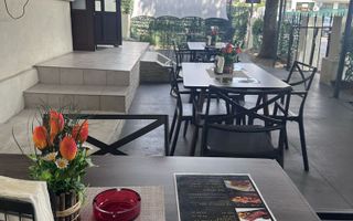 Afacere la cheie - Atelier Burger Iași, Strada Sfântul Andrei 17, lângă Palas Campus - Poză 2
