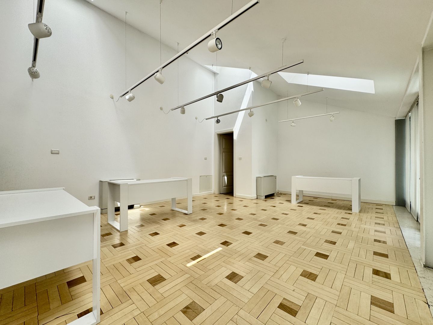 Spațiu birou în clădire istorică restaurata - 34 mp - Poză 3