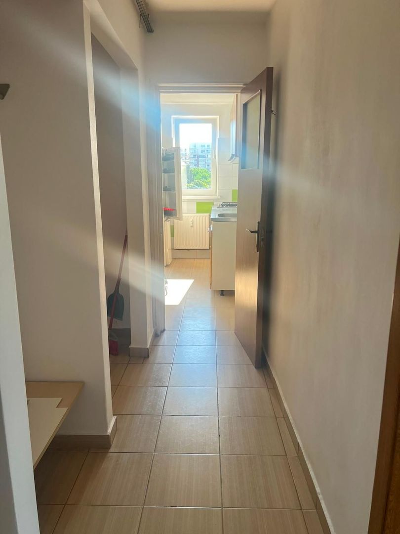 De închiriat 2 camere | AC | balcon | Drumul Taberei | Pet Friendly - Poză 4