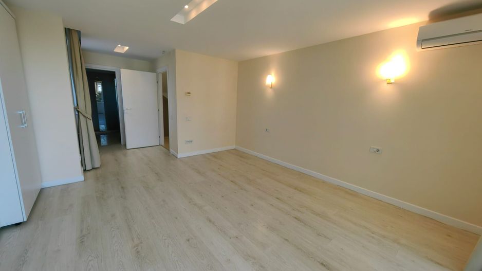 Inchiriere vila 5 camere Oxford Gardens - Poză 19