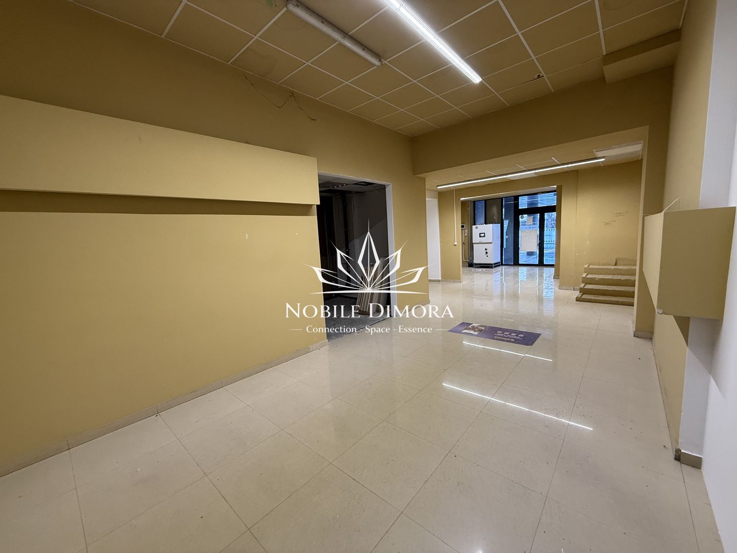 SAD - Spatiu comercial de 66 mp Central langa Piata 700 - Poză 3