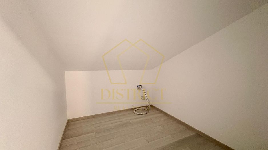 Duplex cu 4 camere si bucătărie închisă | Mosnita Veche - Poză 13