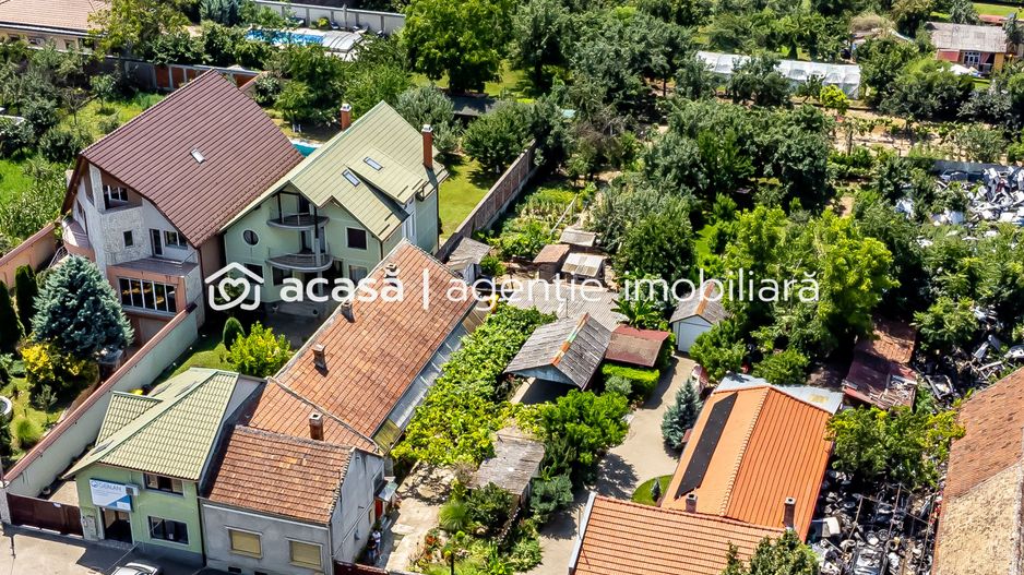 PRET NOU!!! Casa in Parneava - Poză 1