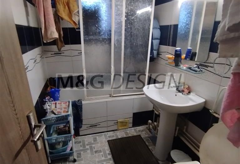 2 cam Matei Basarab  2 balcoane 51 mp utilibloc izolat - Poză 4