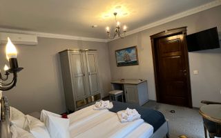 Vila de vanzare in zona Centrala/Orasul de jos - Poză 17