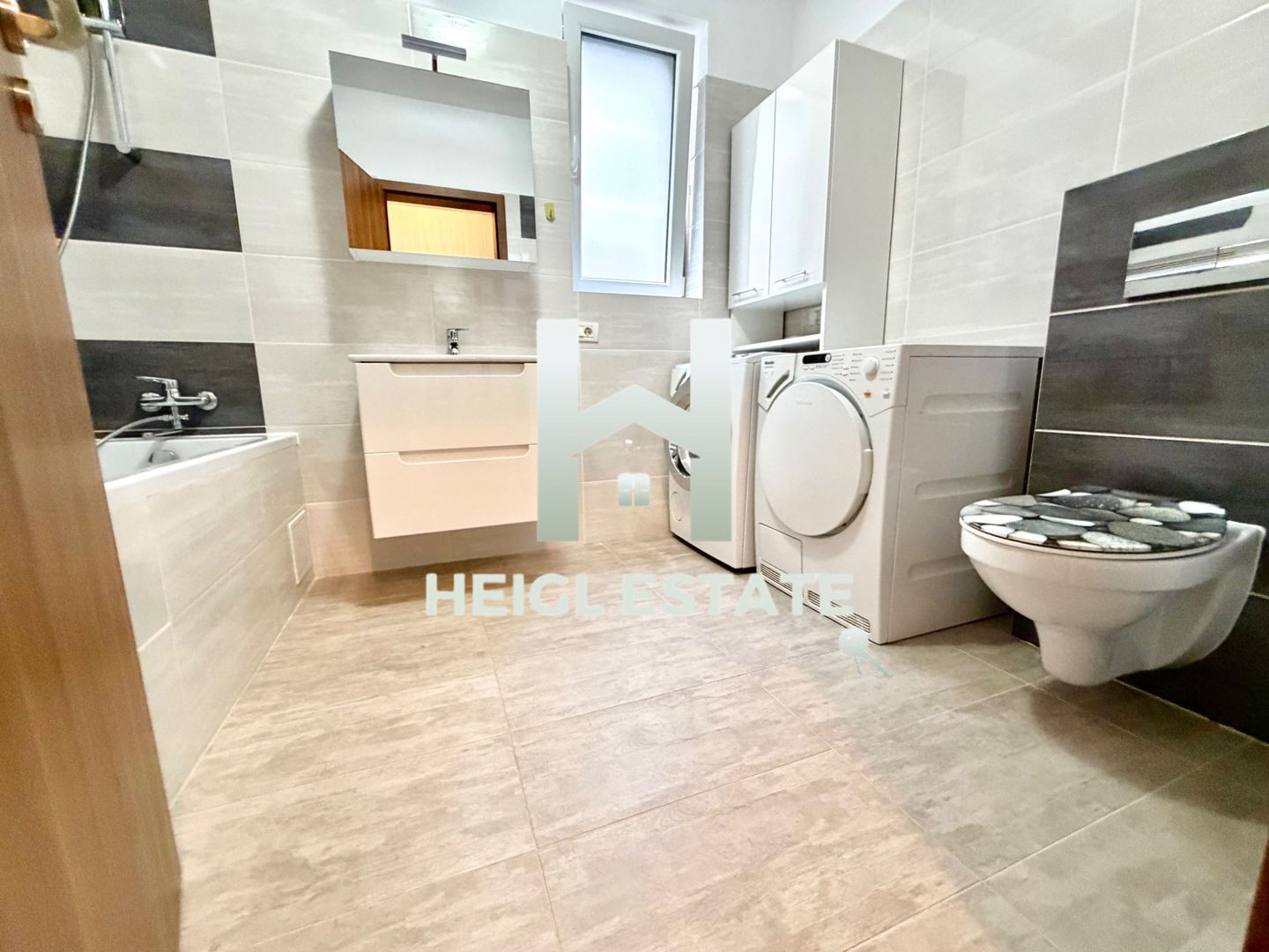 Apartament cu 2 camere decomandat situat la etajul 1 in Giroc - Poză 10