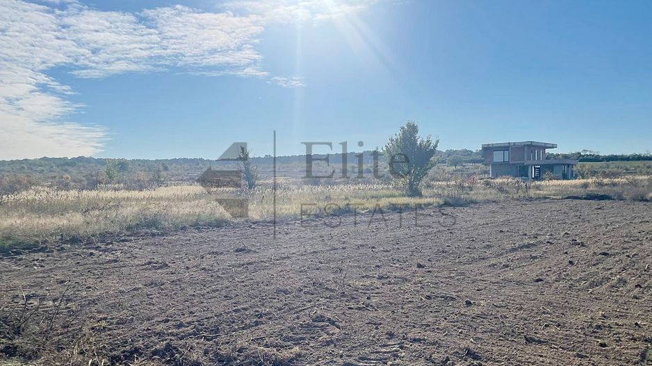 Teren intravilan de vanzare in Cihei - Poză 1