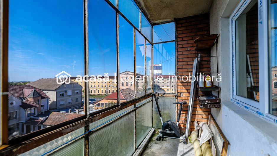 VANDUT! Apartament spatios - 2 camere – 76 mp - Vlaicu, Arad - Poză 8