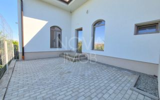 Casa generoasa cu 5 camere, 2 bai, dressing si parcare – Sura Mica - Poză 4