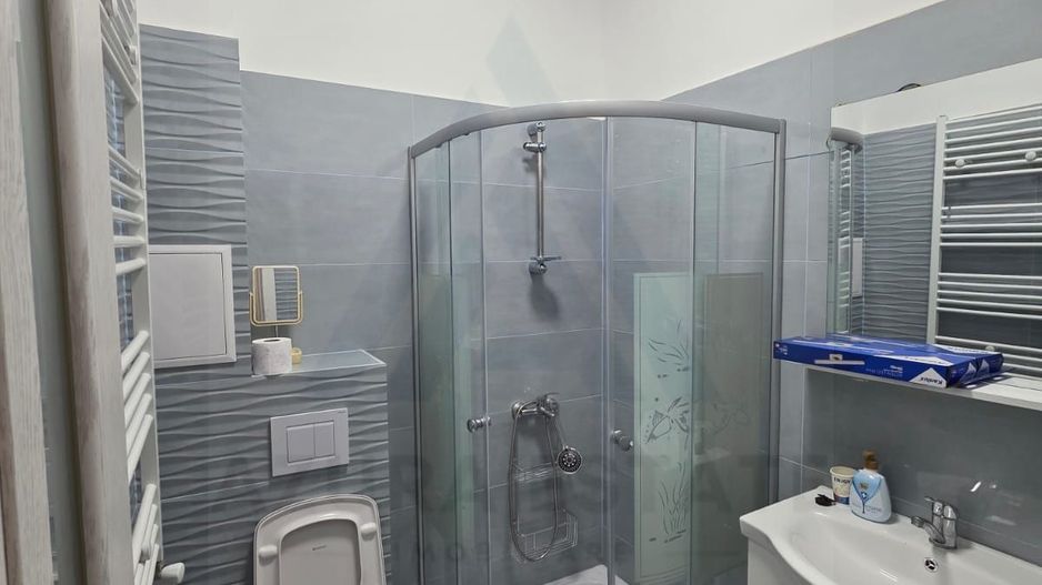 Apartament modern 2 dormitoare 2 bai parcare etaj 2 zona Doamna Stanca - Poză 8