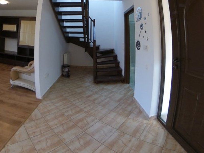 Casa moderna cu 4 camere in cartierul Orizont-Tur 3D virtual - Poză 12