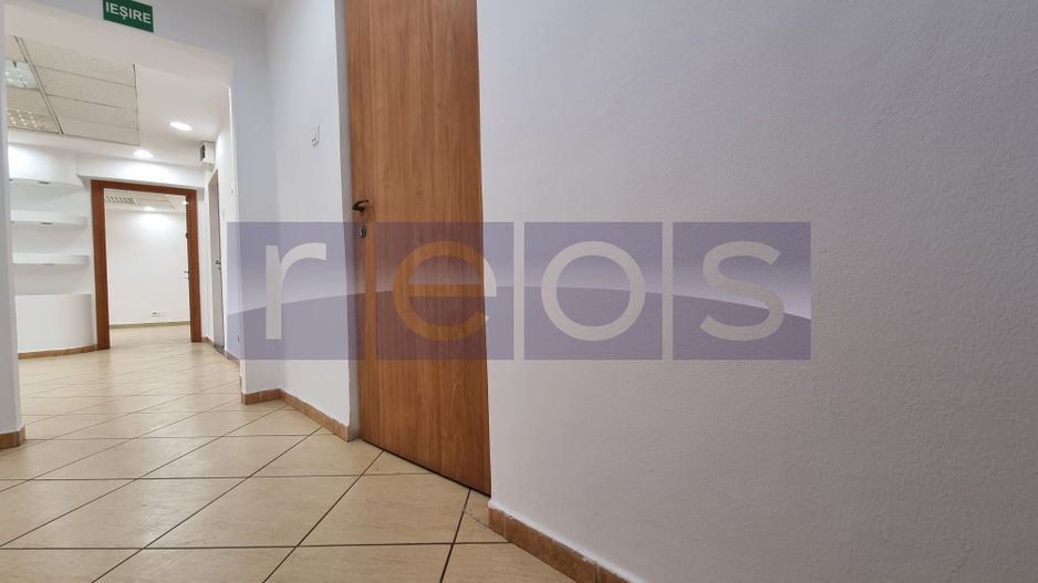 VANZARE SPATIU COMERCIAL | 30 CAMERE | ZONA UNIRII - Poză 28