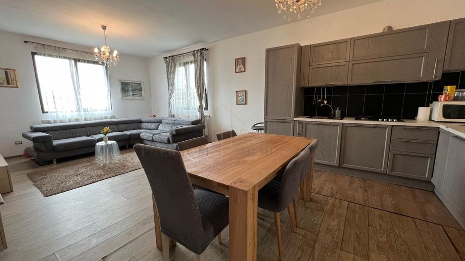 Casa de Vanzare la 10 km de Onesti - Poză 4