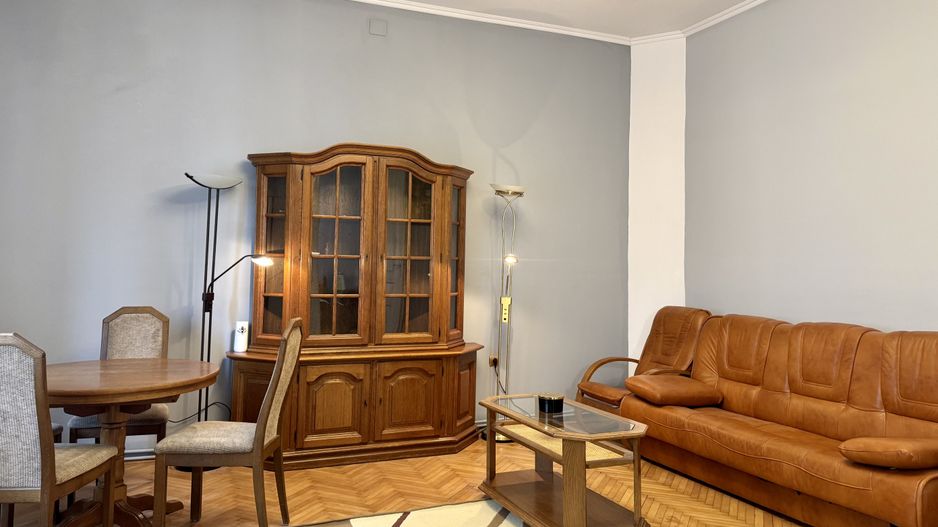 Apartament 2 camere la casă, curte și liniște,  lângă centrul orașului - Poză 4