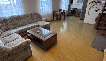 Inchiriez apartament 3 camere, spatios,Terezian, et.5